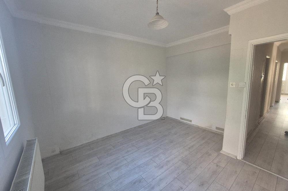 Bornova Atatürk'te, Bahçeli Aile Apartmanında Merkezi 3+1 Kiralık