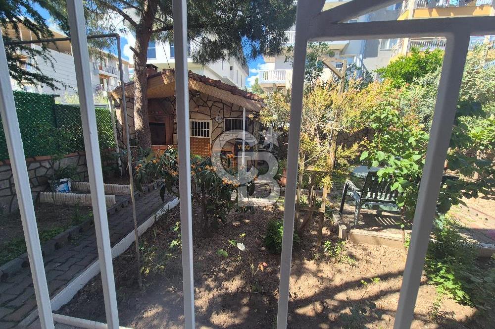 Bornova Atatürk'te, Bahçeli Aile Apartmanında Merkezi 3+1 Kiralık