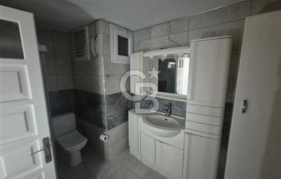 Bornova Atatürk'te, Bahçeli Aile Apartmanında Merkezi 3+1 Kiralık