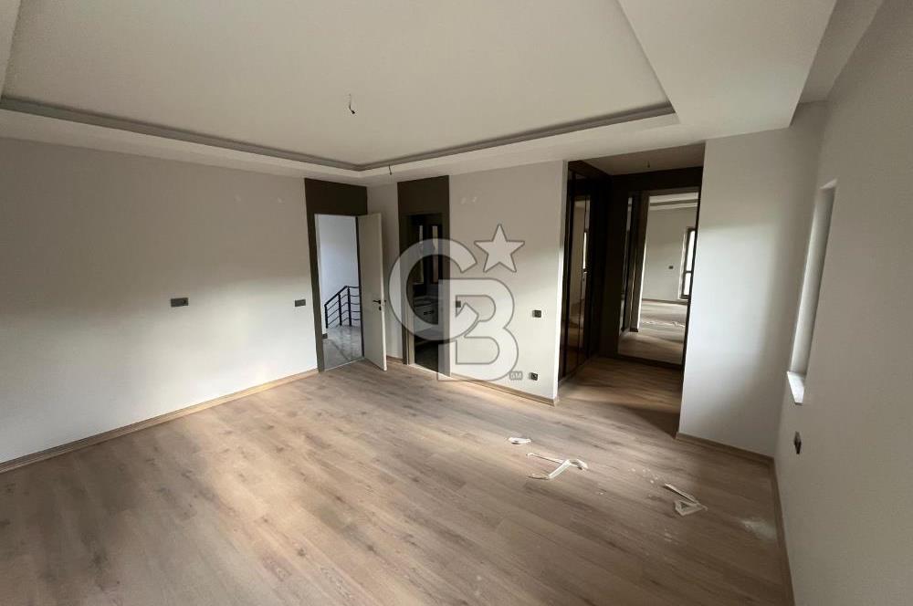 KARACAKAYADA SATILIK LÜX VİLLA