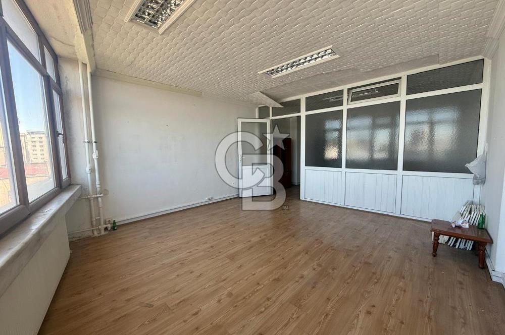 ULUS RÜZGARLI VE BULVAR KÖŞESİ TAŞHAN KİRALIK OFİS