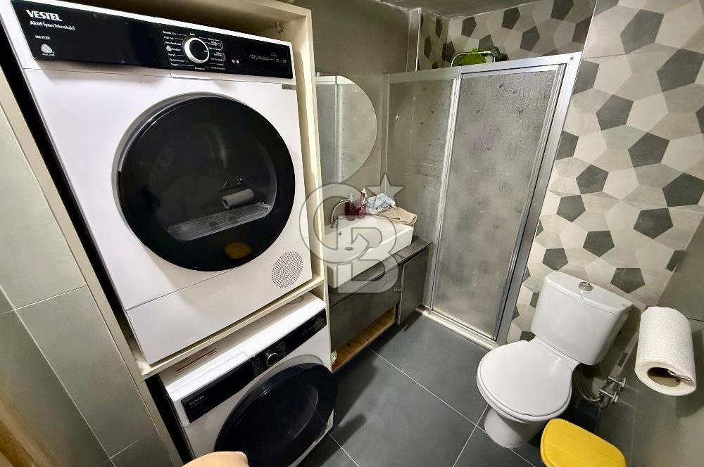 Karşıyaka Tersane'de Sahile 2 dk. Yürüme  Satılık 2+1 Daire