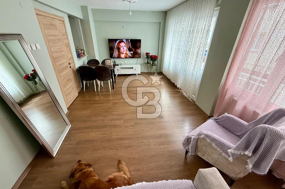 Karşıyaka Tersane'de Sahile 2 dk. Yürüme  Satılık 2+1 Daire
