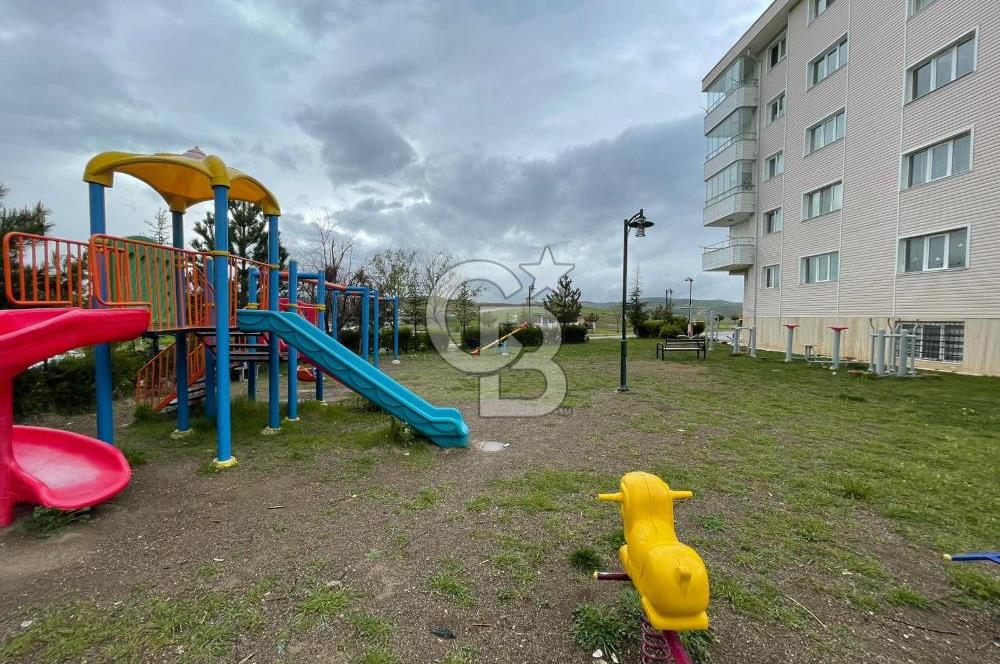 Bağlum'da Ebeveyn Banyolu, Çift Balkonlu, Masrafsız Kiralık 3+1