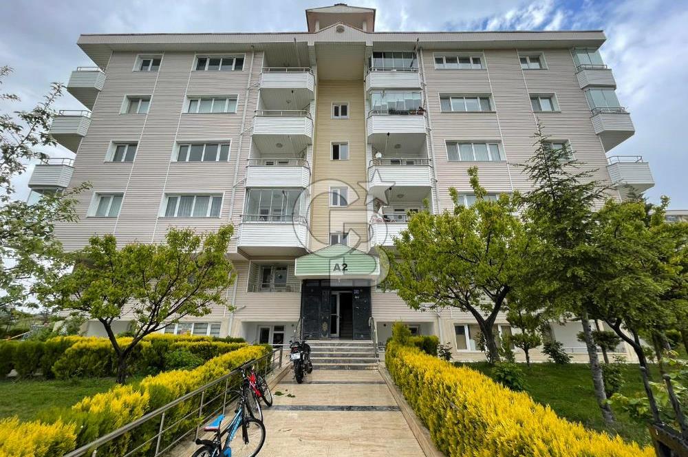 Bağlum'da Ebeveyn Banyolu, Çift Balkonlu, Masrafsız Kiralık 3+1