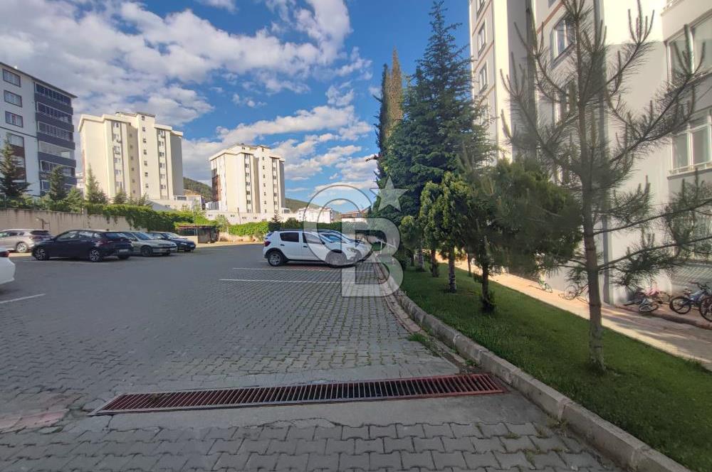 COLDWELL BANKER'DEN HÜRRİYET MAHALLESİNDE GENİŞ SATILIK 4+1