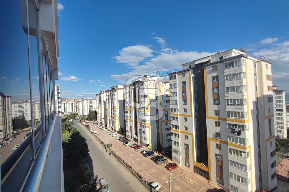 COLDWELL BANKER'DEN HÜRRİYET MAHALLESİNDE GENİŞ SATILIK 4+1