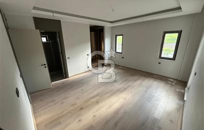 KARACAKAYADA SATILIK LÜX VİLLA