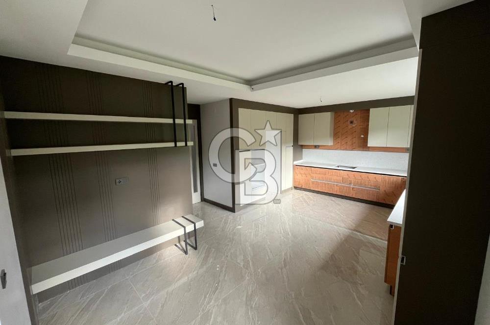 KARACAKAYADA SATILIK LÜX VİLLA