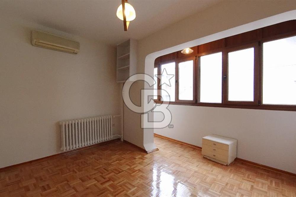 İzmir Konak Kültür Mah. Kiralık 3+1 135 m² Daire