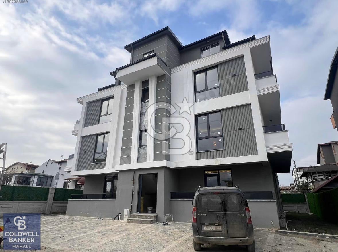 Cb Mahall'den Başiskele Yeşilyurt'ta 2+1 Yüksek Giriş Daire