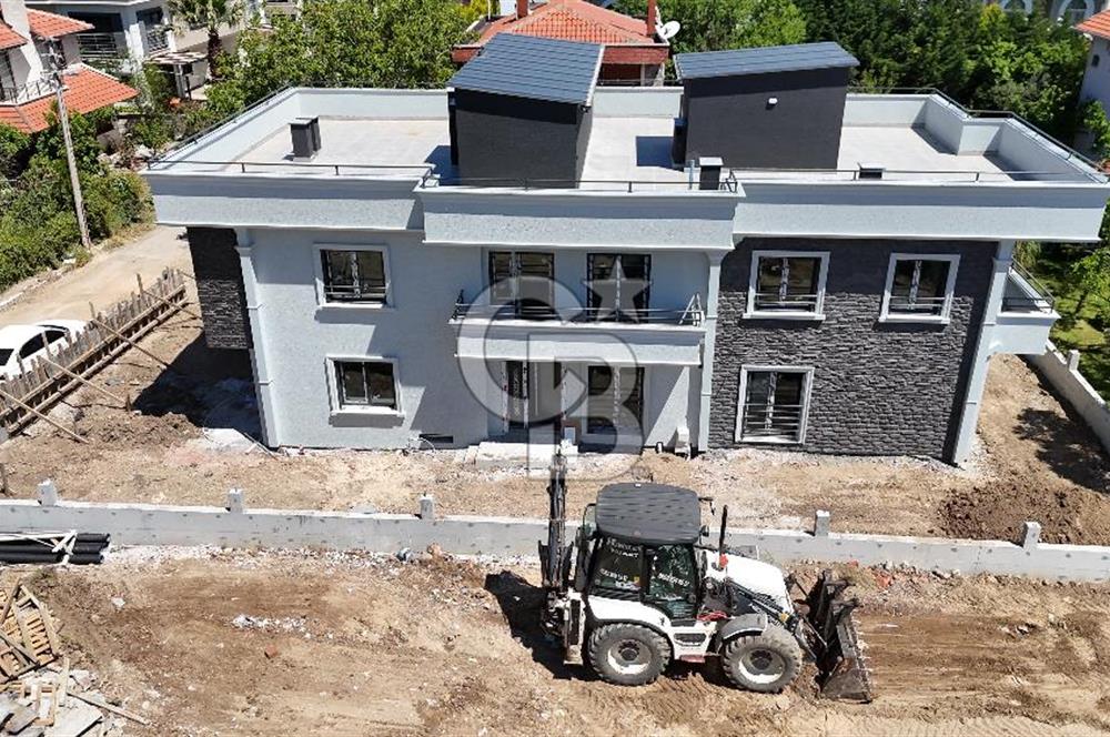 ÇANAKKALE DARDANOS’TA BOĞAZ MANZARALI SATILIK 2+1 VİLLA