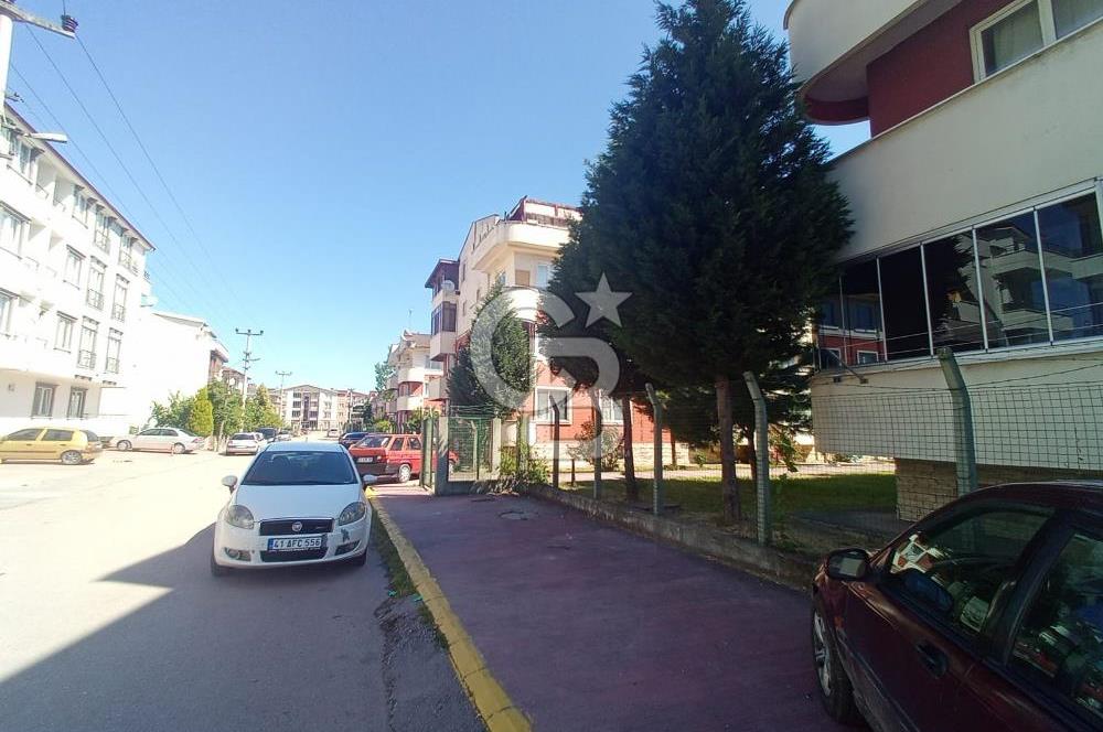 KARTEPE UZUNÇİFTLİK SİTE İÇİ 1+1 EŞYALI ÜST KAT KİRALIK DAİRE