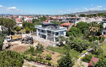 ÇANAKKALE DARDANOS’TA BOĞAZ MANZARALI SATILIK 2+1 VİLLA