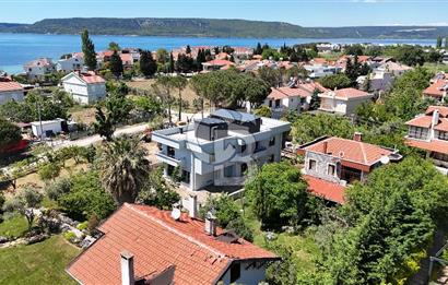 ÇANAKKALE DARDANOS’TA BOĞAZ MANZARALI SATILIK 2+1 VİLLA