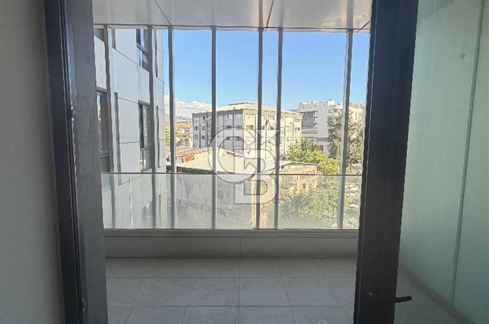 TOKATLI PLAZA BORNOVA DA KİRALIK OFİS DAİRE