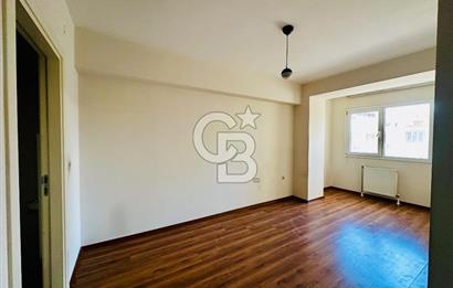 Bornova Yeşilova Üniversite Yakını  Satılık 2+1 Arakat Daire 