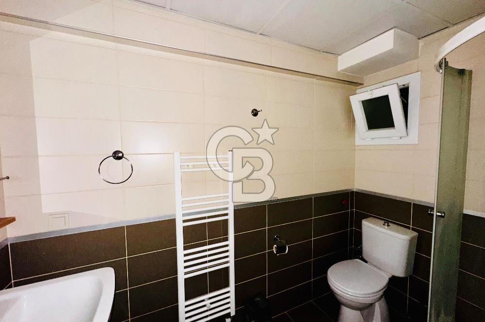 Bornova Yeşilova Üniversite Yakını  Satılık 2+1 Arakat Daire 