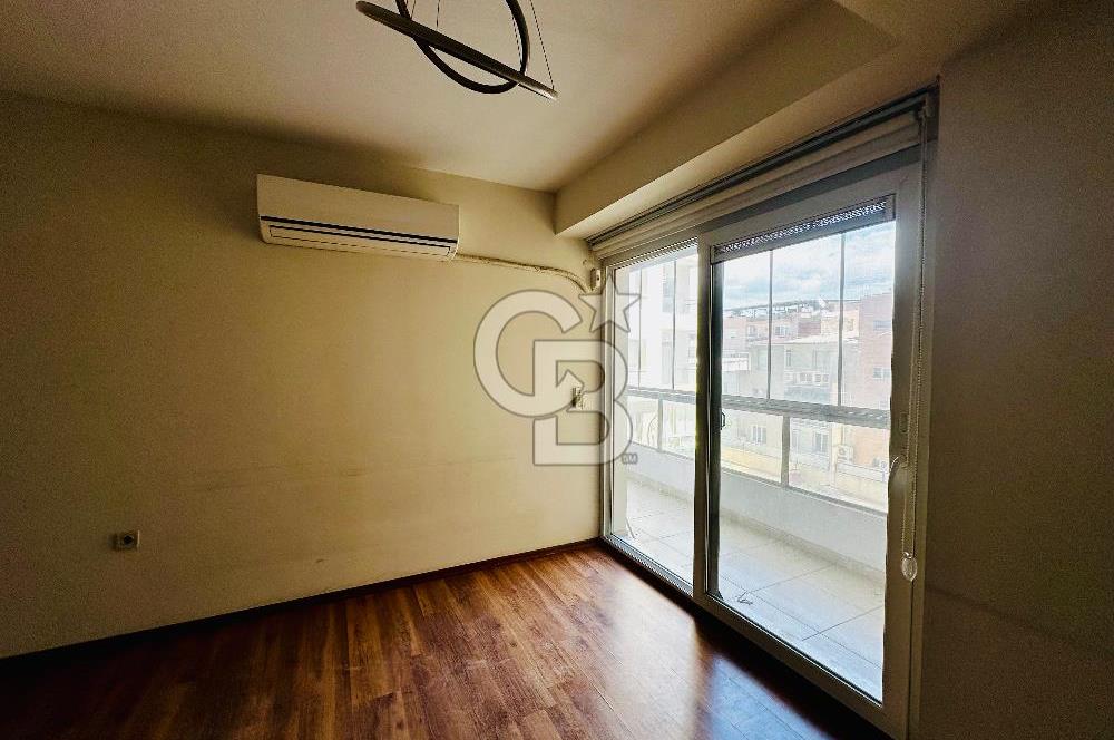 Bornova Yeşilova Üniversite Yakını  Satılık 2+1 Arakat Daire 