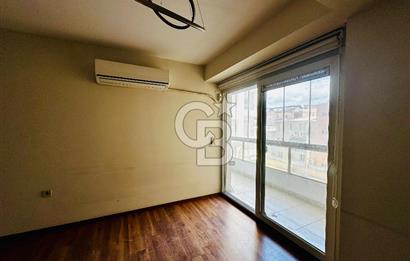 Bornova Yeşilova Üniversite Yakını  Satılık 2+1 Arakat Daire 