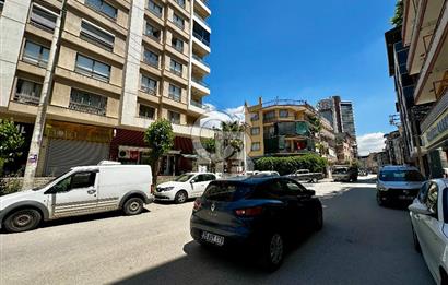 Bornova Yeşilova Üniversite Yakını  Satılık 2+1 Arakat Daire 