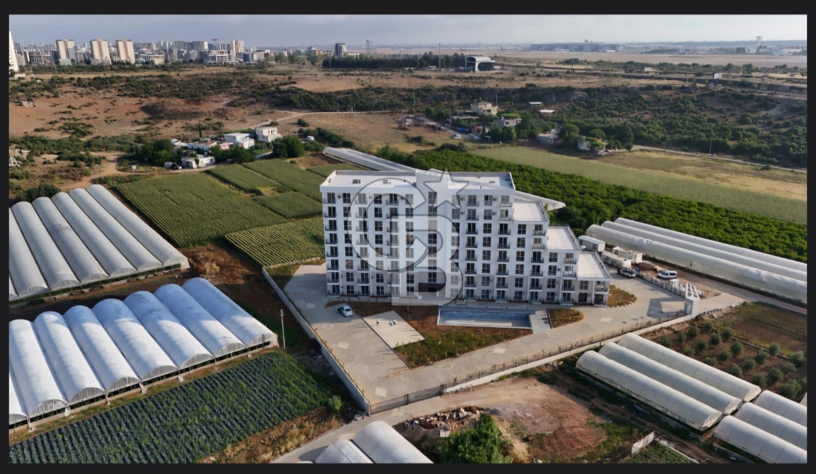ANTALYA LARA PARKTA HAVALİMANI YANI HAVUZLU BALKONLU SIFIR DAİRE