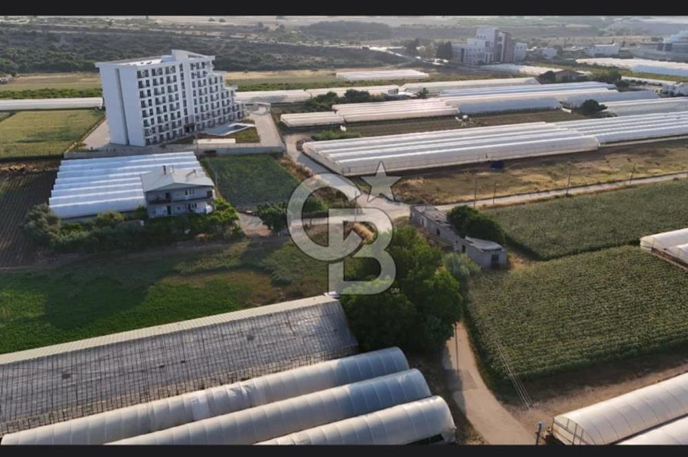 ANTALYA LARA PARKTA HAVALİMANI YANI HAVUZLU BALKONLU SIFIR DAİRE