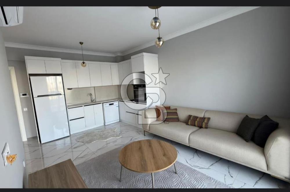 ANTALYA LARA PARKTA HAVALİMANI YANI HAVUZLU BALKONLU SIFIR DAİRE