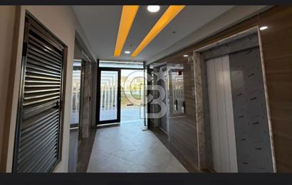 ANTALYA LARA PARKTA HAVALİMANI YANI HAVUZLU BALKONLU SIFIR DAİRE