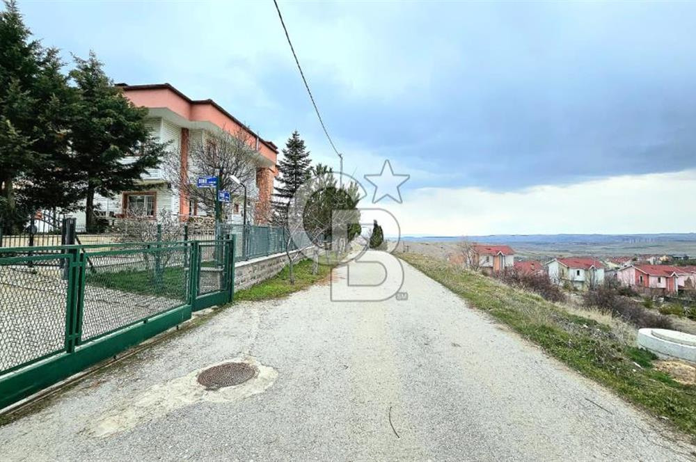 ŞEHİTALİ SEKİZ EV SİTESİNDE KÖŞE PARSELDE BAKIMLI YAPILI 4+2