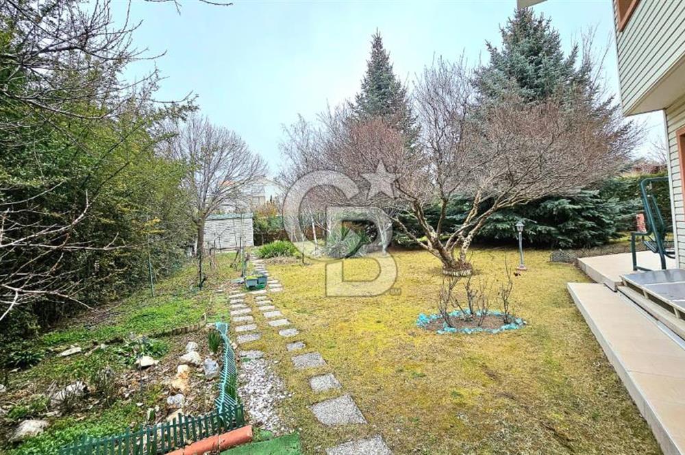 ŞEHİTALİ SEKİZ EV SİTESİNDE KÖŞE PARSELDE BAKIMLI YAPILI 4+2