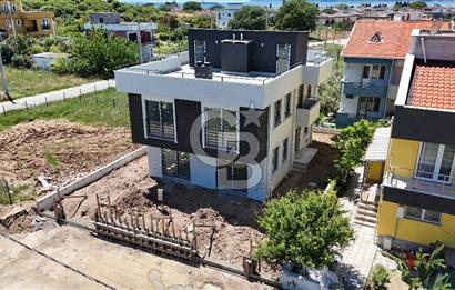 ÇANAKKALE DARDANOS’TA BOĞAZ MANZARALI SATILIK 2+1 VİLLA