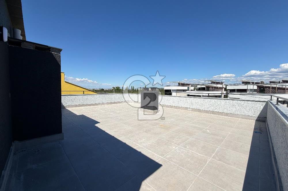 ÇANAKKALE DARDANOS’TA BOĞAZ MANZARALI SATILIK 2+1 VİLLA