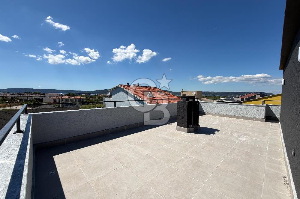 ÇANAKKALE DARDANOS’TA BOĞAZ MANZARALI SATILIK 2+1 VİLLA