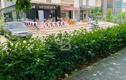MERDİVENKÖY,ŞAİR ARŞİ CADDESİNDE KÖŞE KONUMLU DÜKKAN