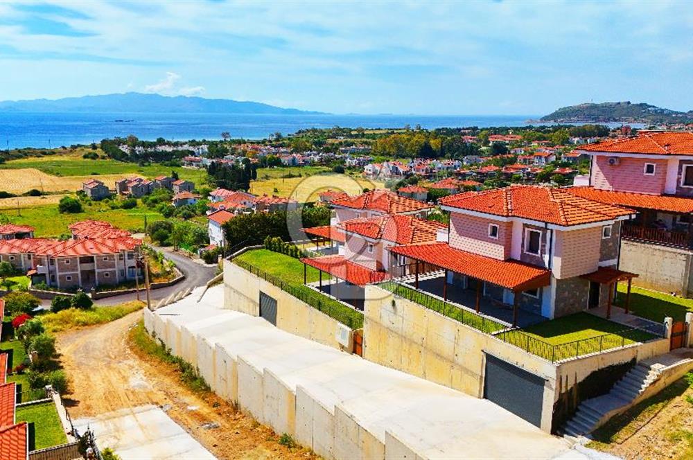 Datça Burgaz'da Panoramik Deniz Manzaralı 6+2 Villa