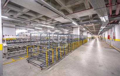 Esenyurt Akçaburgaz'da Satılık 15.775 Fabrika - Depo