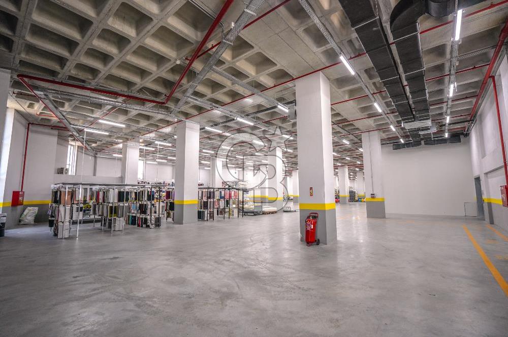 Esenyurt Akçaburgaz'da Satılık 15.775 Fabrika - Depo