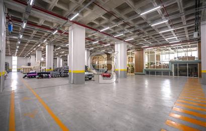 Esenyurt Akçaburgaz'da Satılık 15.775 Fabrika - Depo