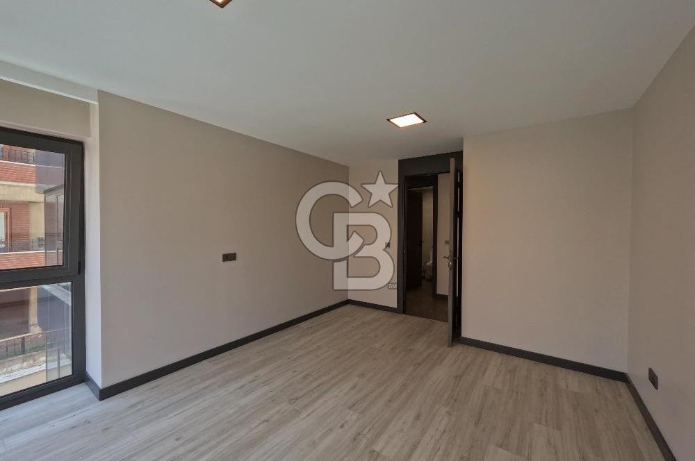 GOP KOZA CADDEDE 1+1 KİRALIK OFİS