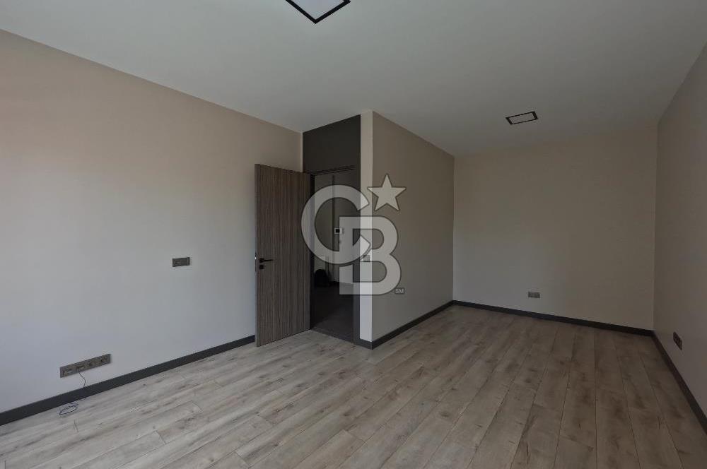 GOP KOZA CADDEDE 2+1 KİRALIK OFİS