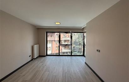 GOP KOZA CADDEDE 1+1 KİRALIK OFİS
