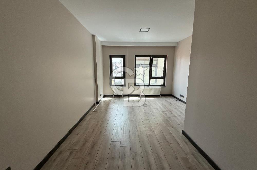 GOP KOZA CADDEDE 2+1 KİRALIK OFİS