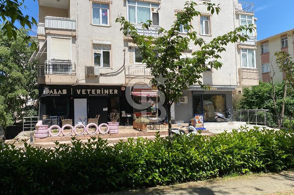 MERDİVENKÖY,ŞAİR ARŞİ CADDESİNDE KÖŞE KONUMLU DÜKKAN