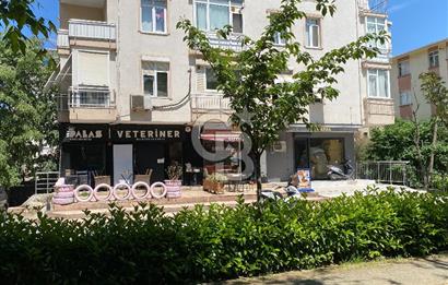 MERDİVENKÖY,ŞAİR ARŞİ CADDESİNDE KÖŞE KONUMLU DÜKKAN