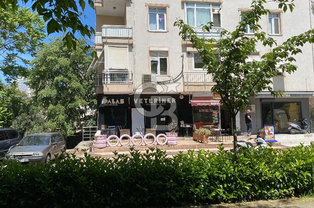 MERDİVENKÖY,ŞAİR ARŞİ CADDESİNDE KÖŞE KONUMLU DÜKKAN