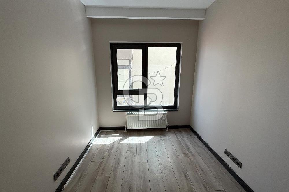 GOP KOZA CADDEDE 2+1 KİRALIK OFİS
