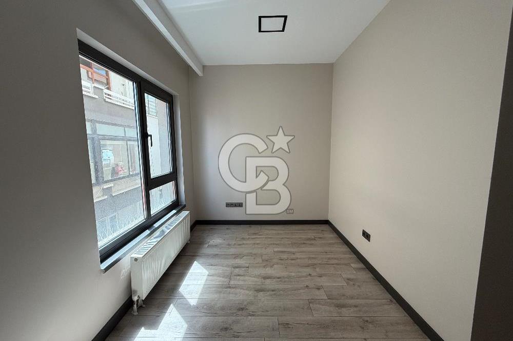 GOP KOZA CADDEDE 2+1 KİRALIK OFİS