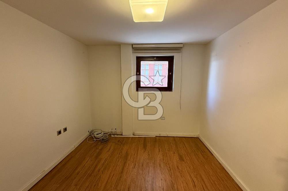 MAHATMA GANDHİ CADDESİNDE KİRALIK OFİS