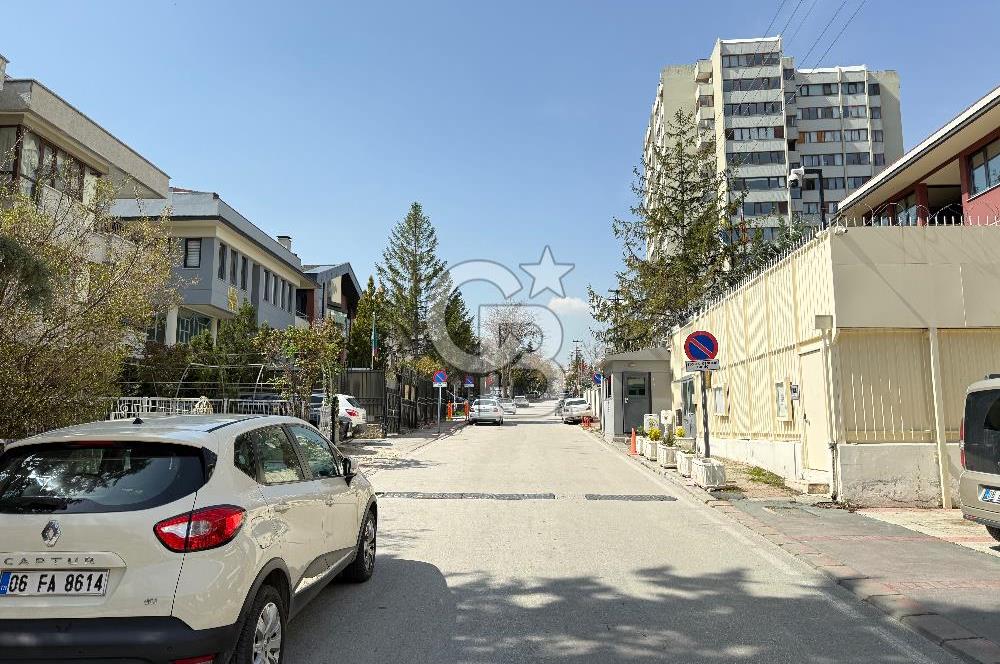 MAHATMA GANDHİ CADDESİNDE KİRALIK OFİS